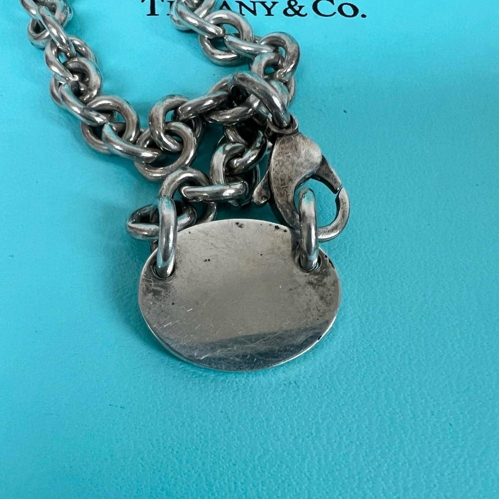Tiffany & Co. Silver Chain link oval tag Necklace - Picture 5 of 7